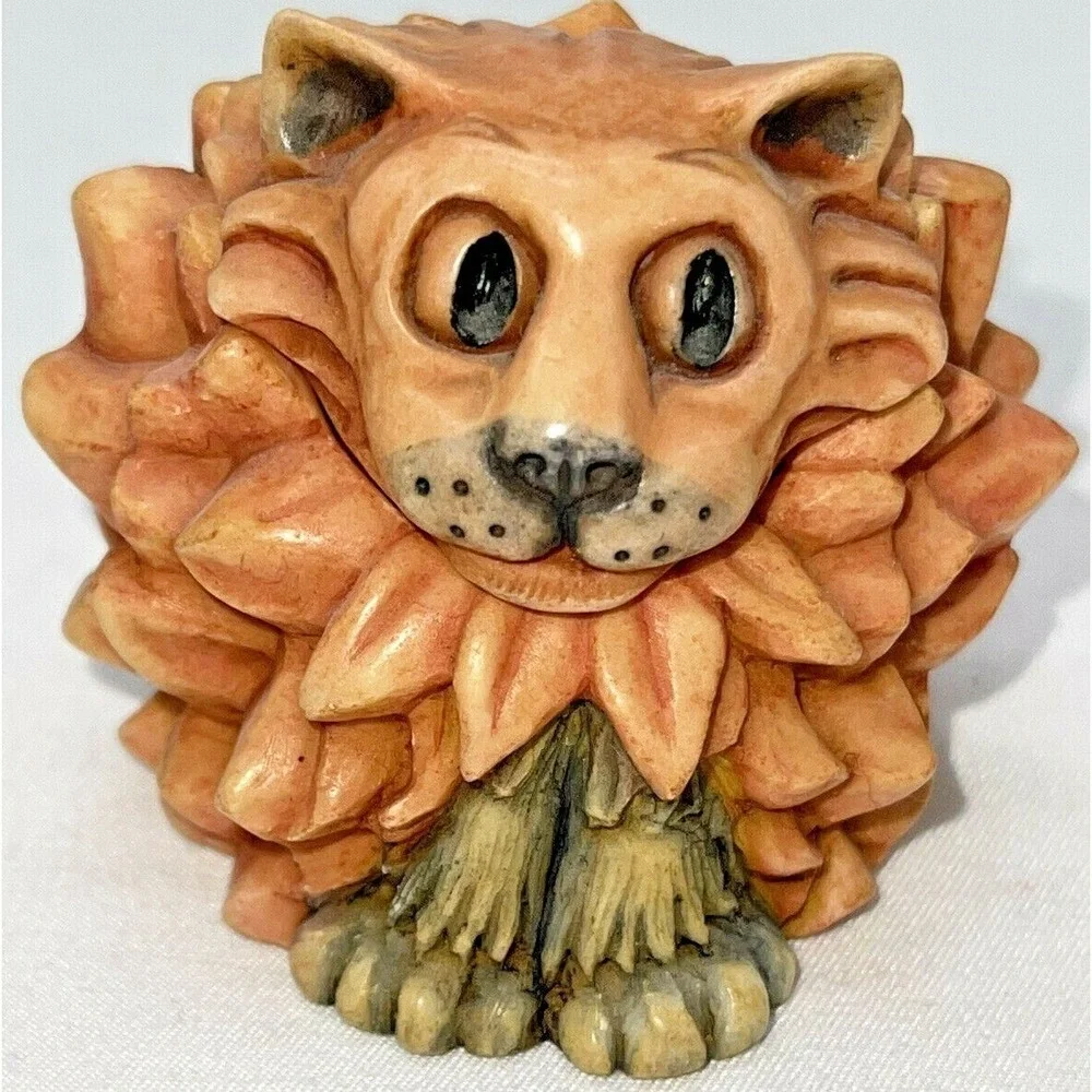 VINTAGE Carved Harmony Kingdom Pot Bellys 